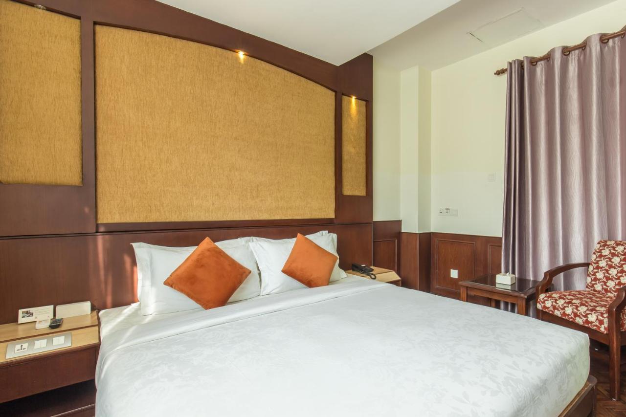 Dahlia Boutique Hotel Pokhara Zewnętrze zdjęcie