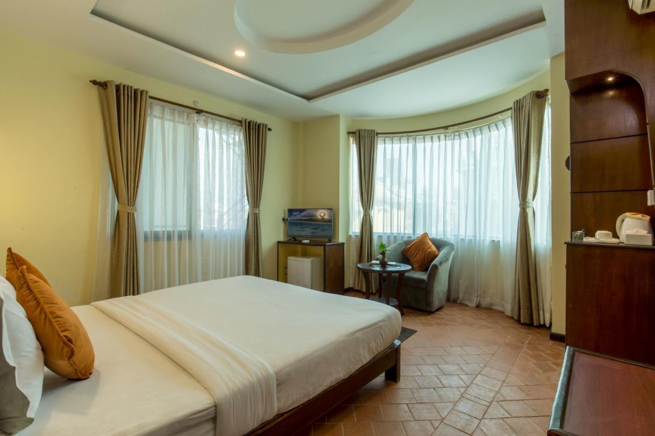 Dahlia Boutique Hotel Pokhara Zewnętrze zdjęcie